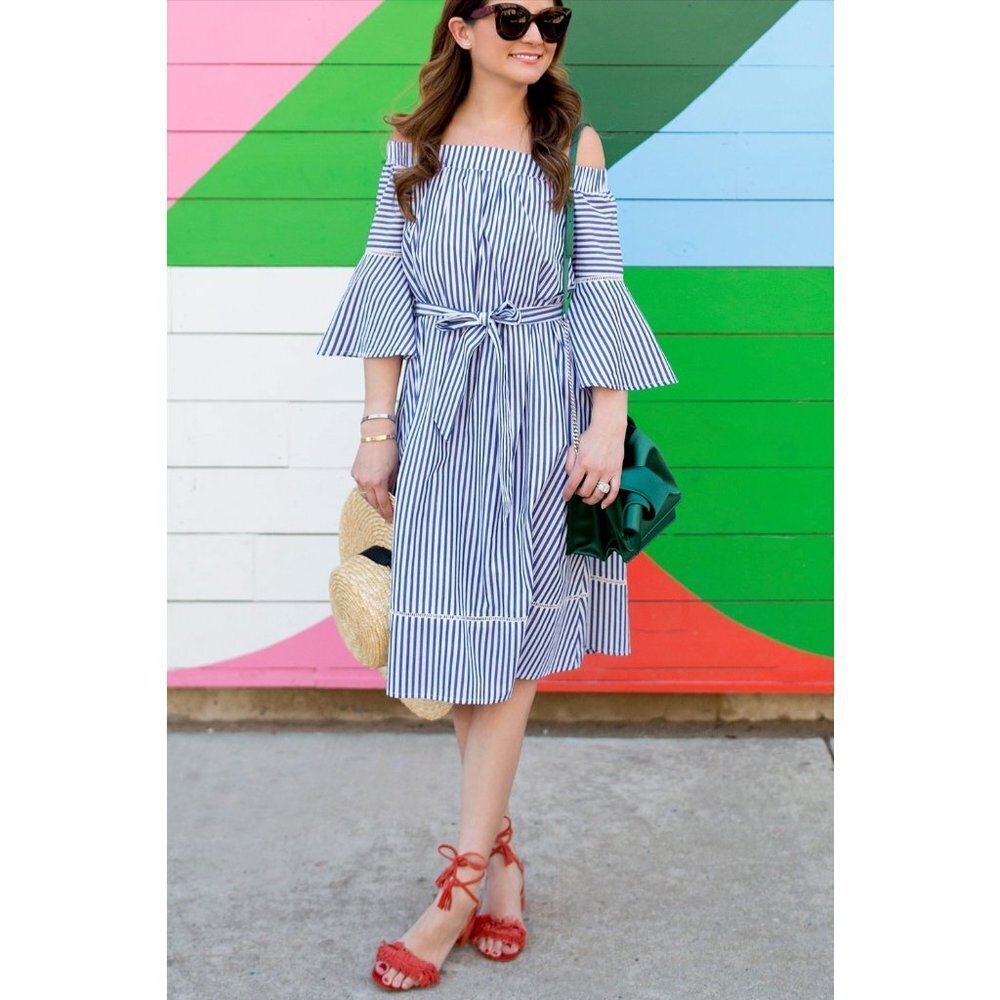 Donna Morgan NWT blue striped off shoulder dress 6